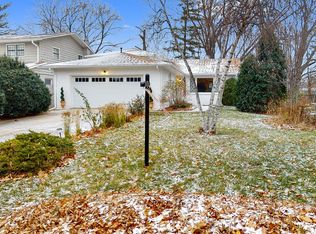 717 Cheever Ave, Geneva, IL 60134