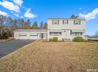 94 Raymond Road, Windsor Locks, CT 06096