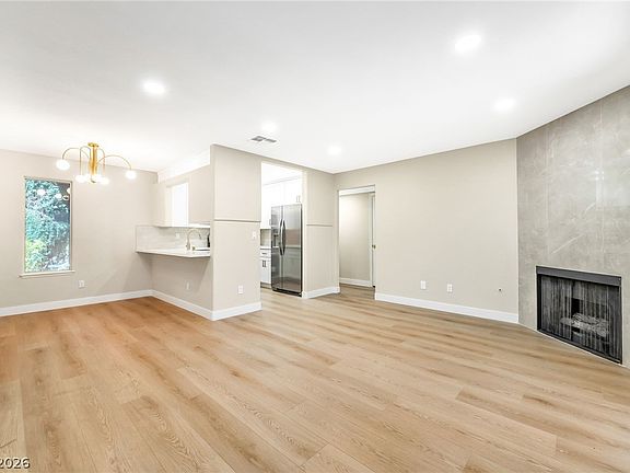 3rd image of 601 Cabrillo Cir Unit 431