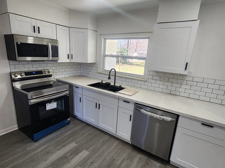 1307 Frederick Rd — Photo 13