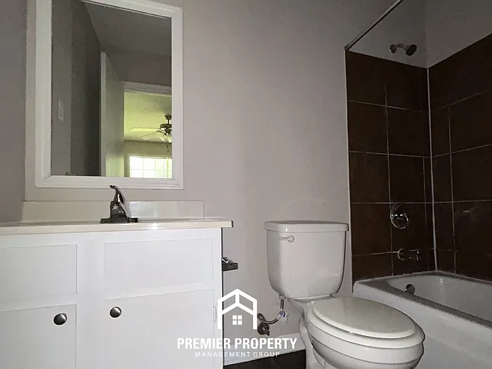 5968 Shannon Dr — Photo 10
