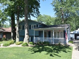 713 Hollywood Ave, Sheffield Lake, OH