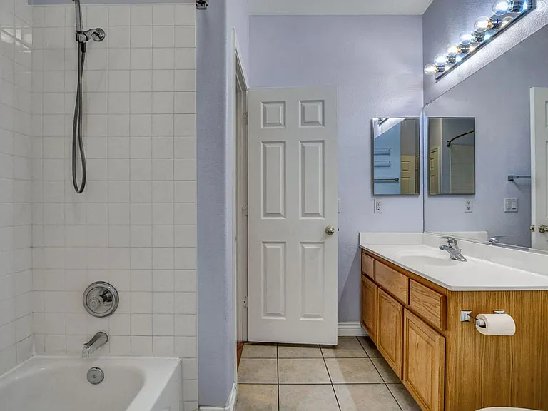 8737 Radiant Ruby Ave — Photo 31