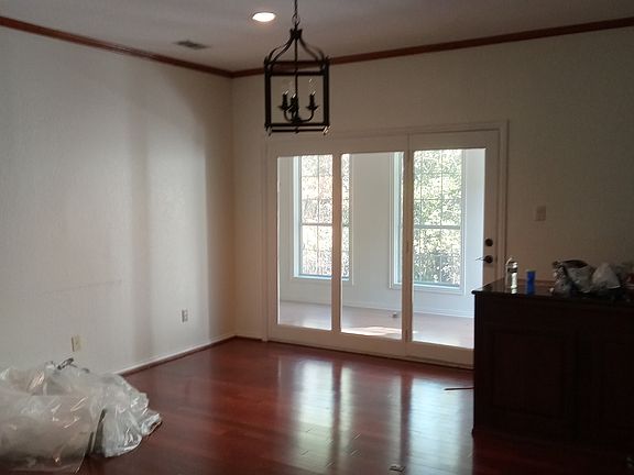 2nd image of 500 Brooks Ct