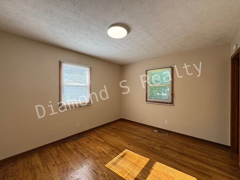 1412 W Berkeley St — Photo 11