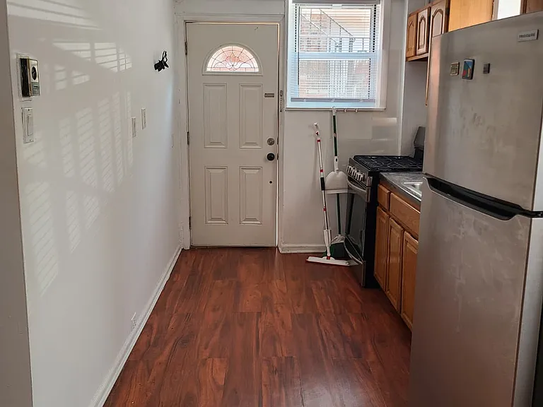 708 Avenue Y — Photo 1
