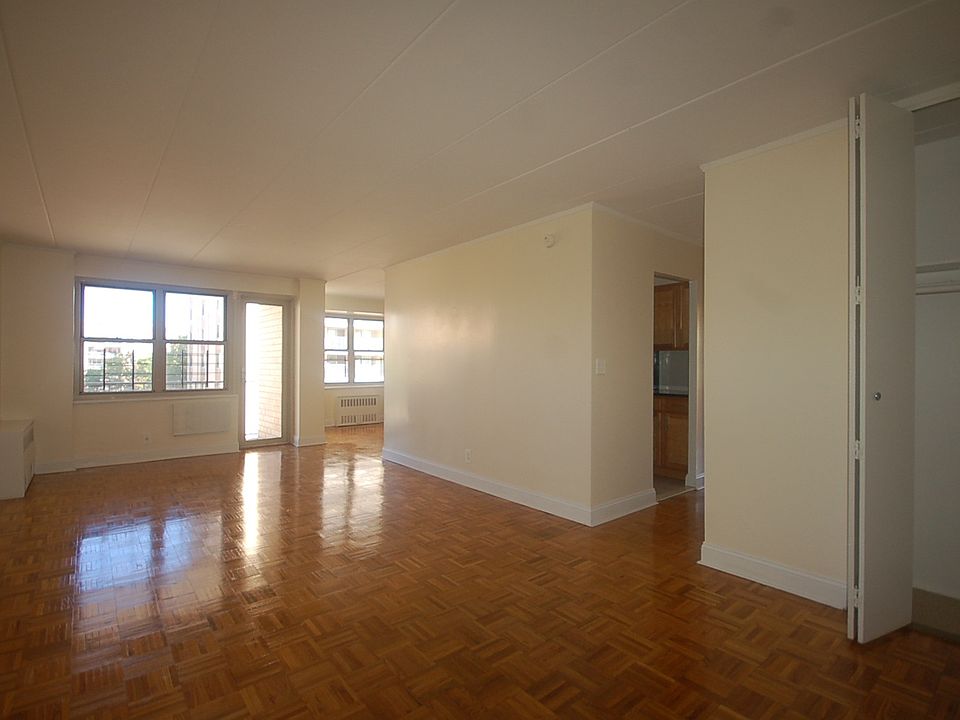 1st image of 30 Park Ave APT 4T