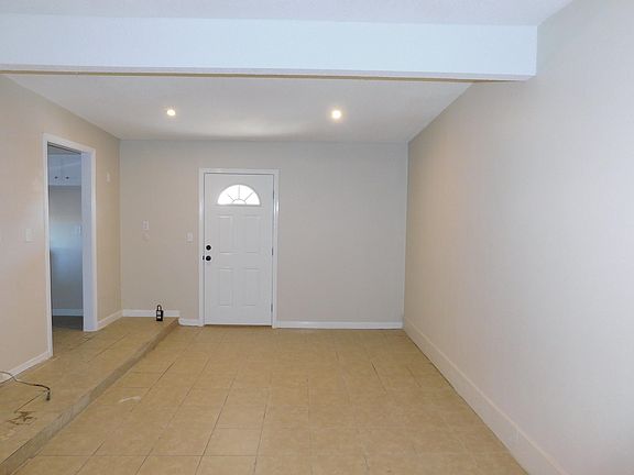 2nd image of 10468 Hodges Cir