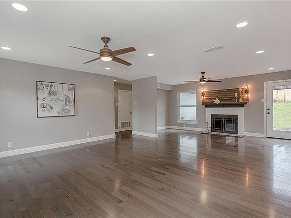 3rd image of 8447 San Leandro Dr