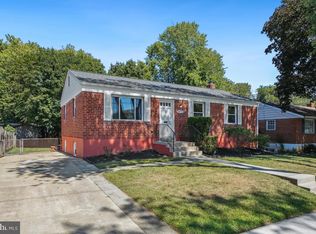4711 Oxbow Rd, Rockville, MD 20852