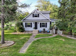 18124 S Fisher Lake Rd, Three Rivers, MI 49093