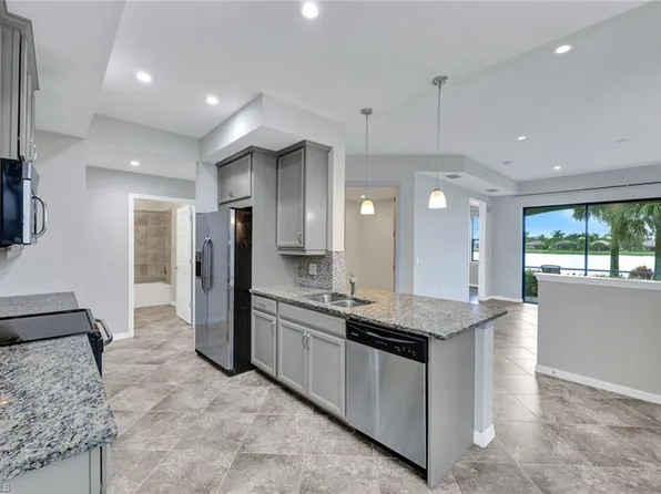 26189 Palace LN #102, BONITA SPRINGS, FL 34135
