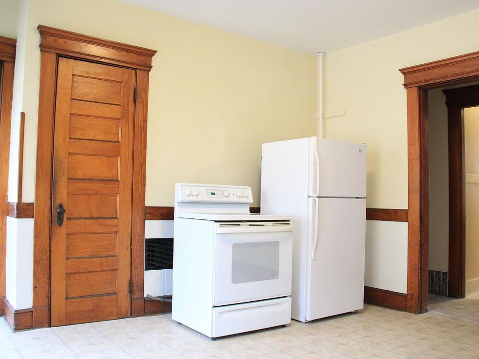 Smoothtop stove with nearby cabinet for cooking