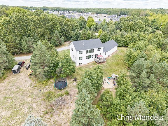 3rd image of 12770 Lincoln Farms Dr