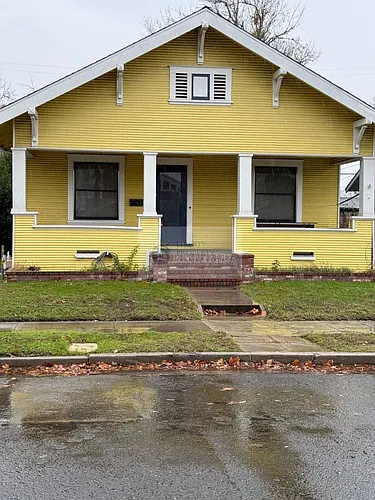 40 W Walnut St Photo 1