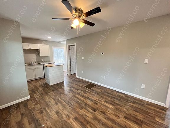 3rd image of 935 Hulana St