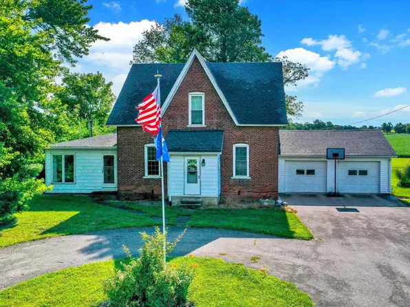 11071 SE Th Rd W, Fairmount, IN 46928