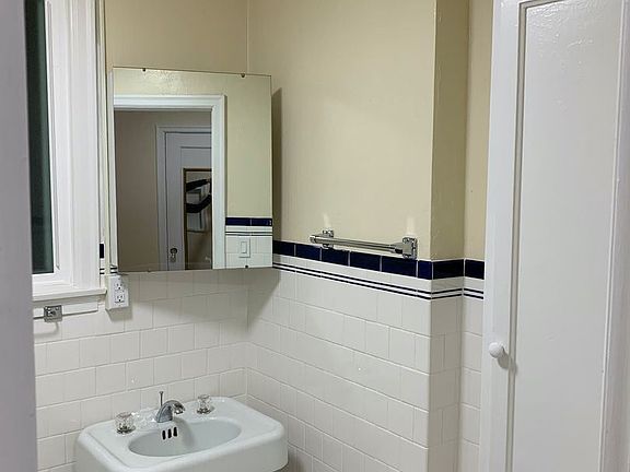 5th image of 1233 California St APT 206