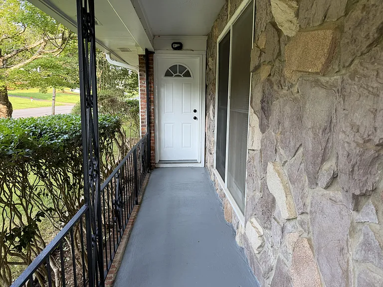 490 Tall Deer Dr — Photo 7