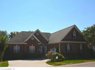 1015 Prestwick Ct, Clemmons, NC 27012