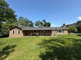 7141 Wolf Rd, Indian Head Park, IL 60525