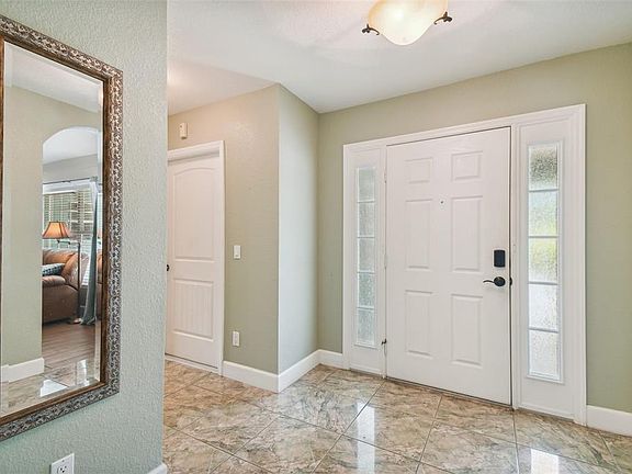 5th image of 2500 Tamarind St