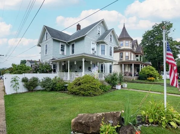 21 N Lincoln Ave, Washington Boro, NJ 07882