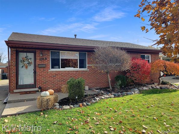 Saint Clair Shores Real Estate Saint Clair Shores MI Homes For Sale Saint Clair Shores Real Estate Saint Clair Shores MI Homes For Sale