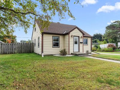 727 South Indiana AVENUE, West Bend, WI, 53095