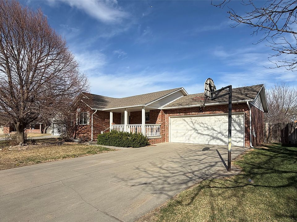 1st image of 2918 Patty Pl