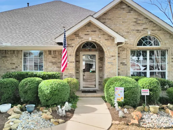 1417 Lowes Farm Pkwy, Mansfield, TX 76063