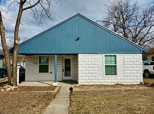 2204 Prairie Ave, Fort Worth, TX 76164