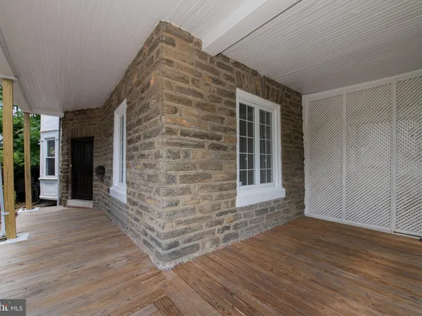 7127 Boyer St, Philadelphia, PA 19119