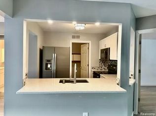 42509 Lilley Pointe Dr #3, Canton, MI 48187
