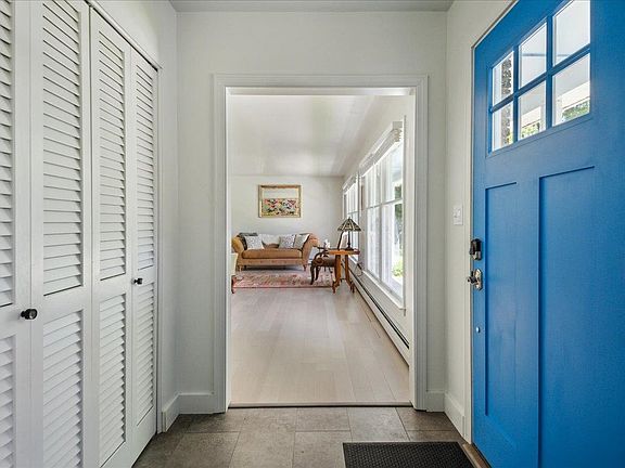 3rd image of 7 Grassy Brook Road