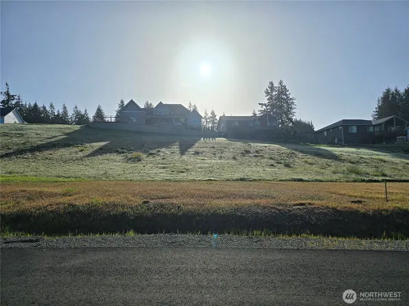 80 E Virgil Drive W, Allyn, WA 98524