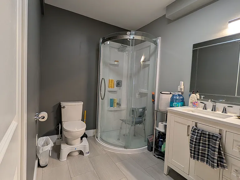44 Spadina Ave #1 — Photo 14