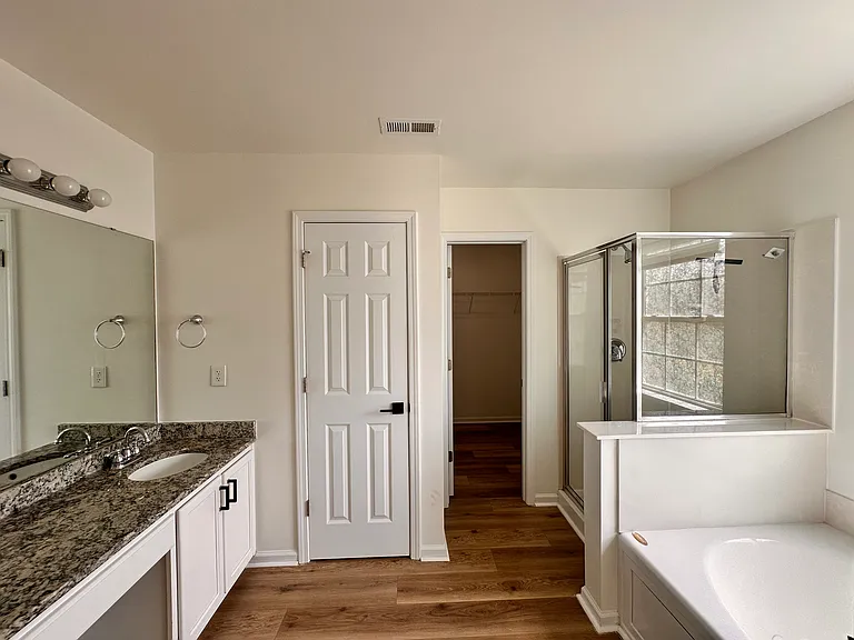 105 Summerwood Pl — Photo 12