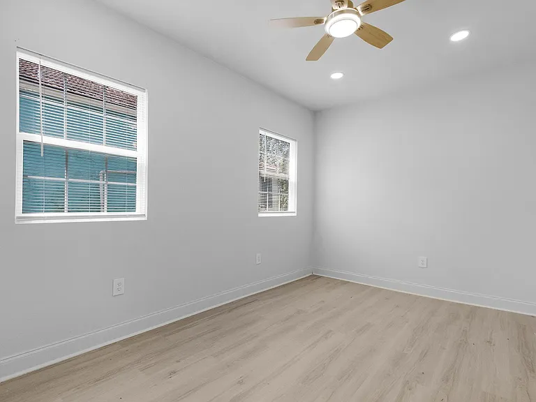 3694 Louisiana Avenue Pkwy — Photo 10