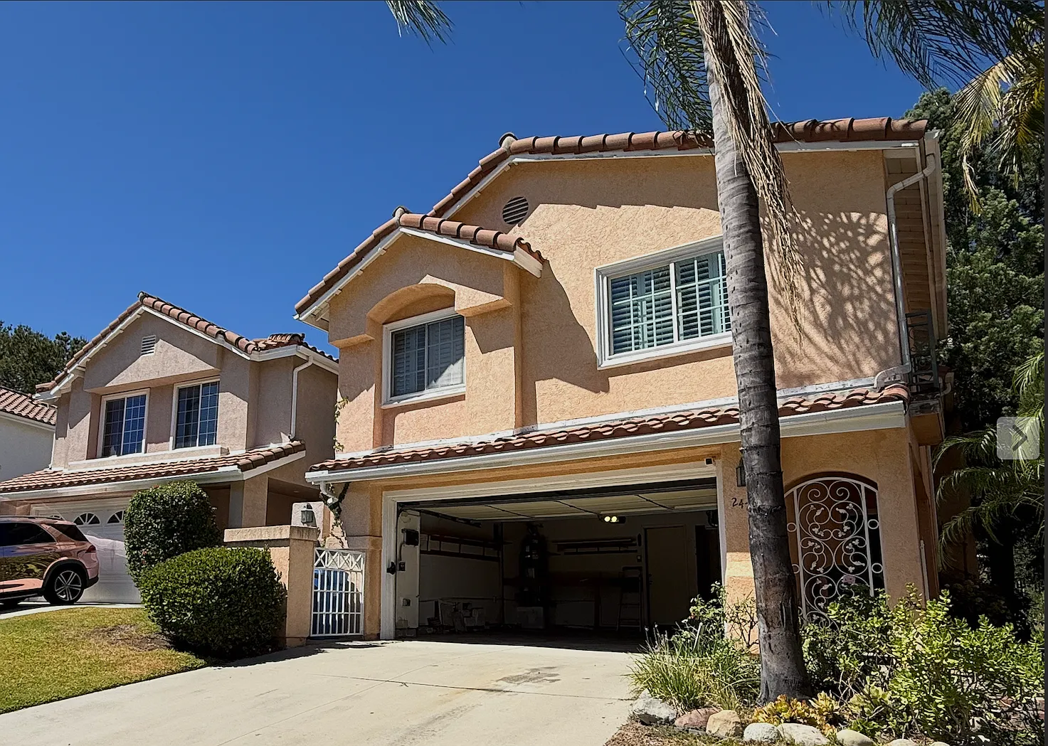 3 bed, 2354 sqft, $7,850 — Photo 2