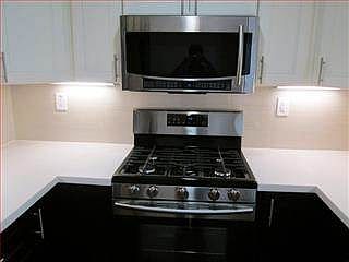 4th image of 129 Belmont Ave