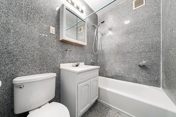 Rented by REAL New York | media 1