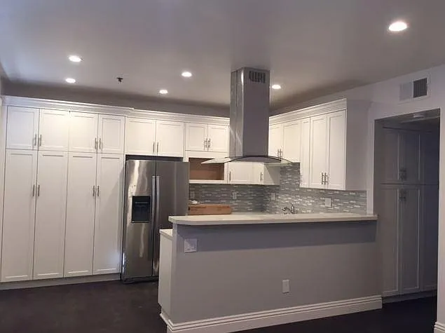 Uptown Villa — Photo 3
