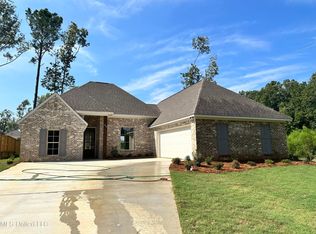 229 Crestwood Pl, Madison, MS 39110