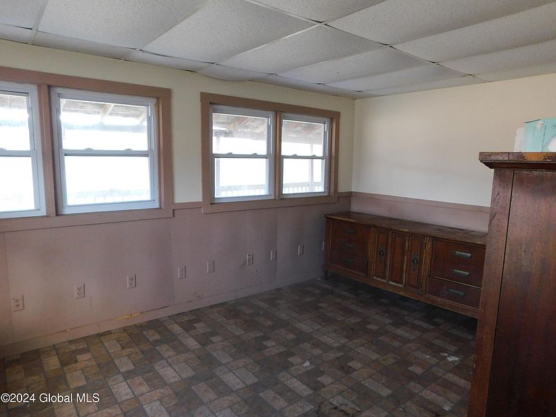 4th image of 12237 Duanesburg Road