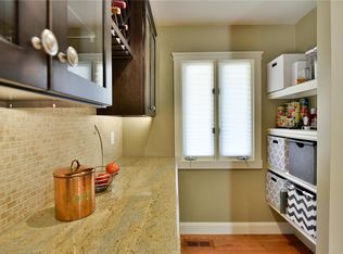 6976 Bluffside Rd, Columbia, IL 62236