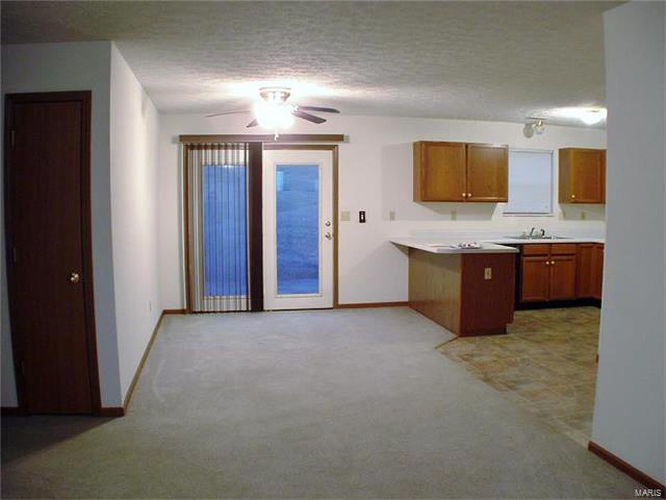 2nd image of 2126 Tenbrink Dr