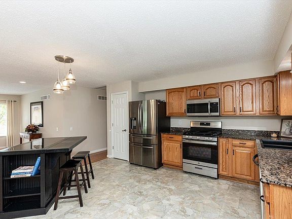 2nd image of 11851 McKelvey Gardens Dr