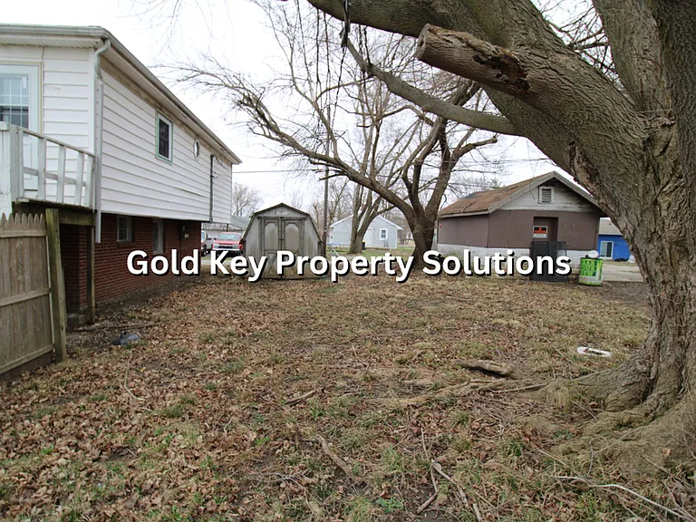2422 Lincoln St — Photo 6
