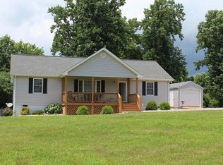 3221 Buckingham Springs Rd, Dillwyn, VA 23936